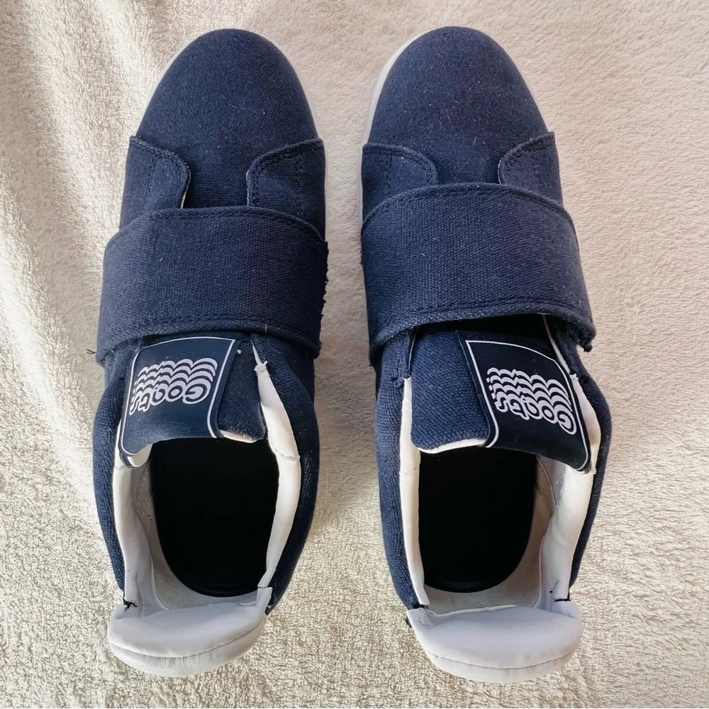 GOATS 573 NAVY BLUE CANVAS SNEAKERS ONE STRAP SIZE 8